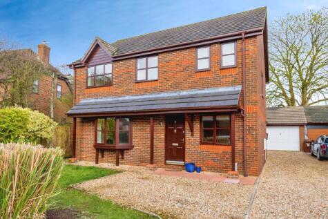 Long Barrow Close, South Wonston, Winchester, SO21