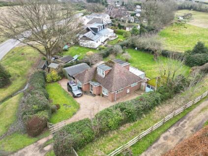 Pitmore Lane, Lymington, SO41