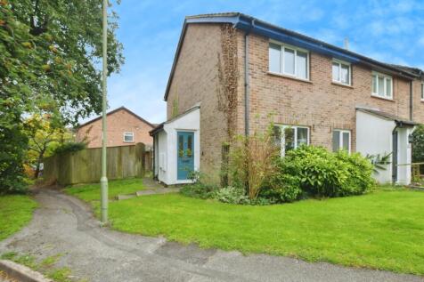 Ringbury, Lymington, SO41