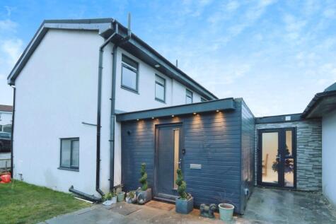 Snape Hill Close, Dronfield, S18