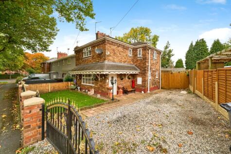 Green Lanes, Bilston, WV14