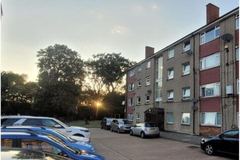 Sunbury-on-Thames, Surrey, TW16