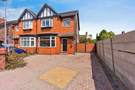 Austin Grove, Manchester, M19