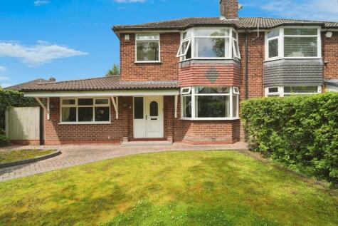 Grange Road, Manchester, M30