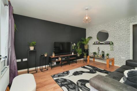 Elm Tree Road, Salford, M6