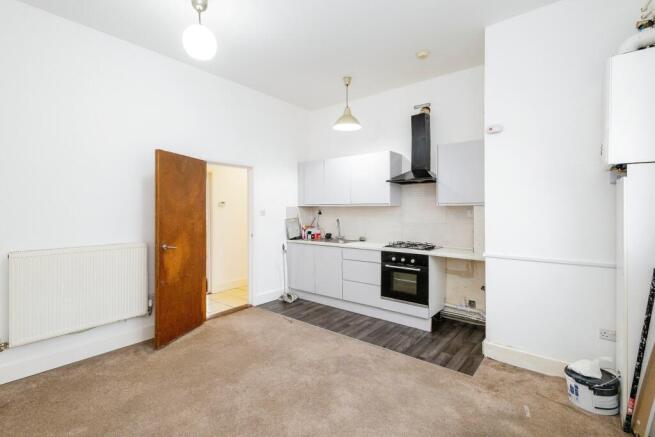 Lounge / Kitchen