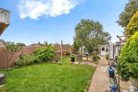 Bridges Avenue, Portsmouth, PO6