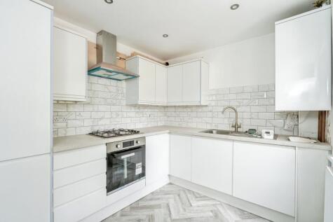 Sea View Road, Hayling Island, PO11