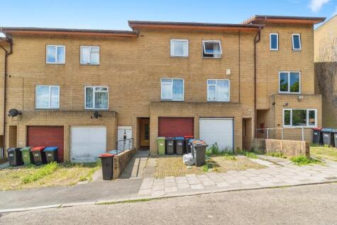 Helford Place, Milton Keynes, MK6