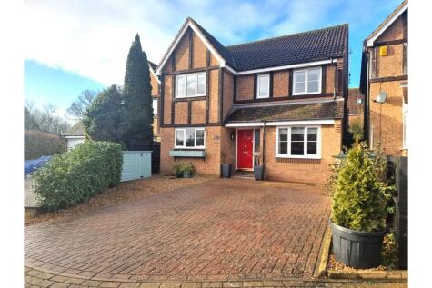 Godrevy Grove, Tattenhoe, Milton Keynes, MK4