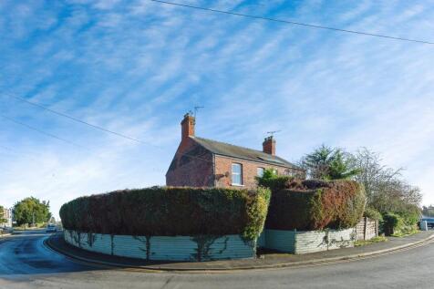 West End Road, Immingham, DN40