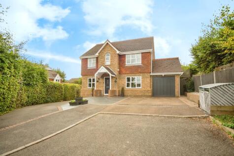 Merryfields Close, Longfield, DA3