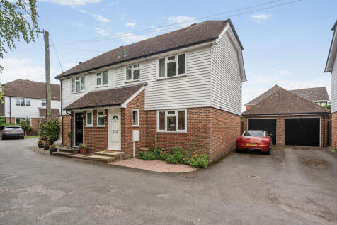 Mallys Place, Dartford, DA4