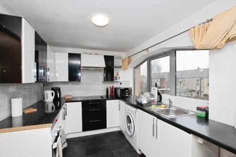 New Hall Lane, Preston, PR1