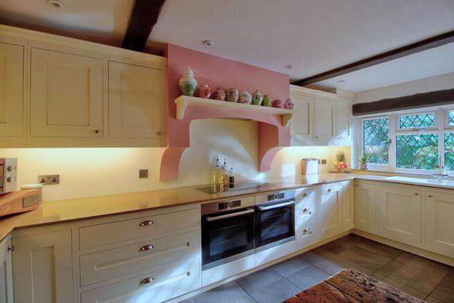 Twin ovens and induction hob