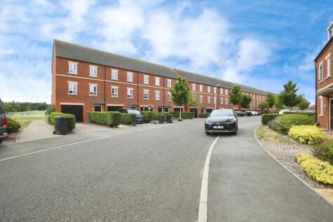 Fetlock Drive, Newbury, RG14