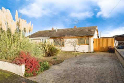 Raewood Avenue, Deeside, CH5