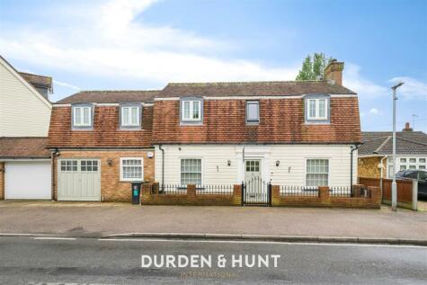 Lambourne Road, Chigwell, IG7