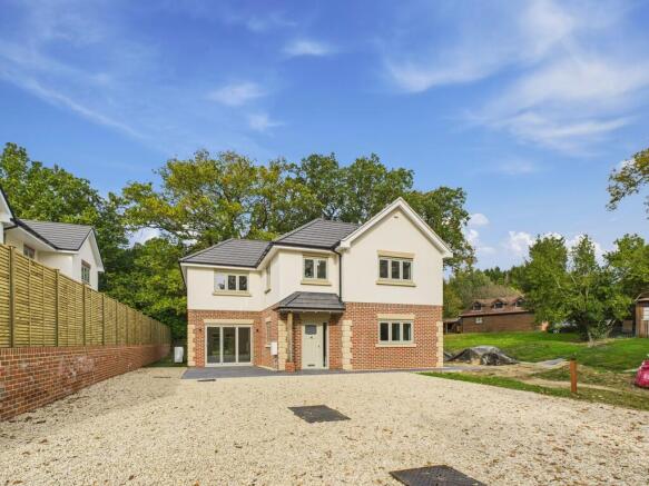 CAM05068G0-PR0057...