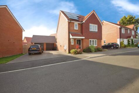 Silver Birch Close, Waltham Cross, EN7