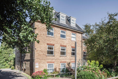 102 Station Road, Barnet, EN5