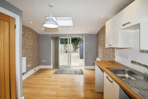 Old Lincoln Road, Grantham, NG32