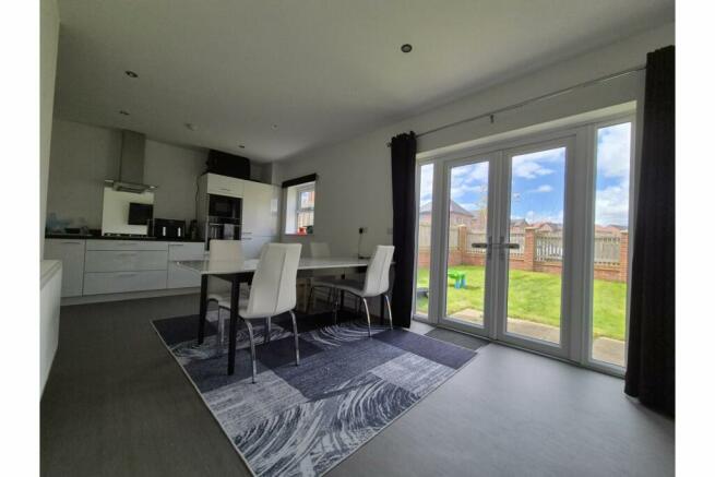 Kitchen/Dining Room