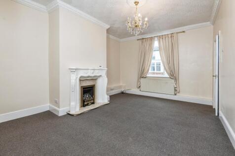 Bradford Road, Wrenthorpe, Wakefield, WF2