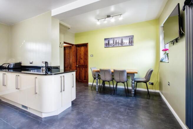 Kitchen/dining Room
