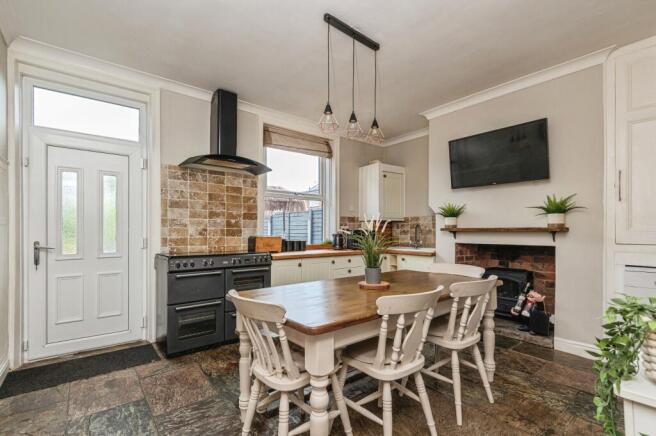 Kitchen/Dining Room