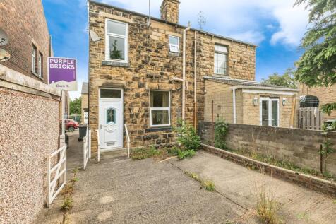 North Bank Road, Batley, WF17
