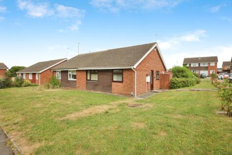 Torrington Crescent, Wellingborough, NN8