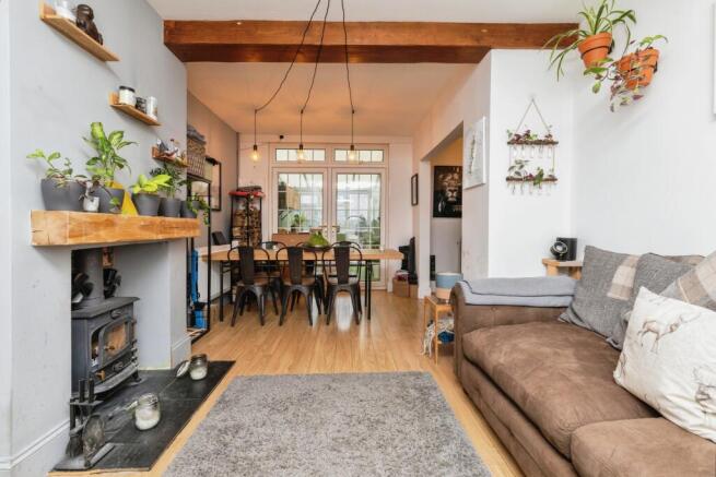 Lounge/Dining Room