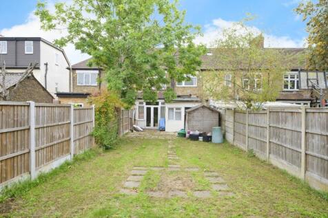 Eastern Avenue, Ilford, IG2