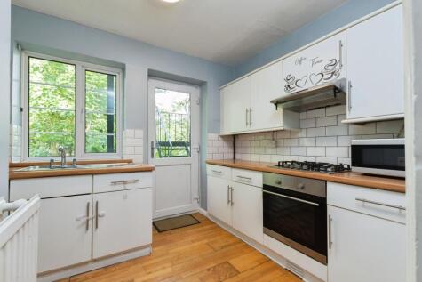 Brighton Road, Purley, CR8