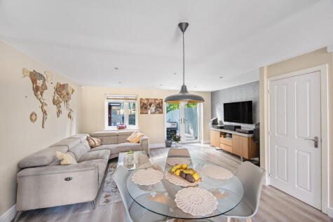 Whatman Drive, Maidstone, ME14