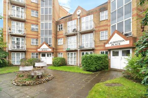 Southend on Sea - 2 bedroom apartment for sale