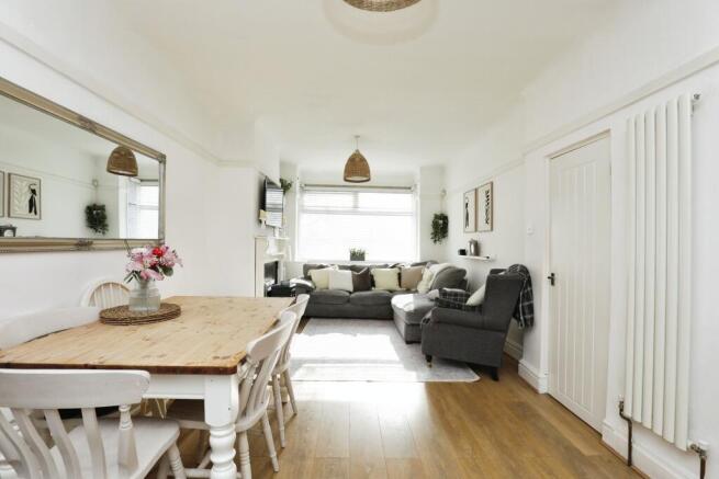 Lounge/Dining Room