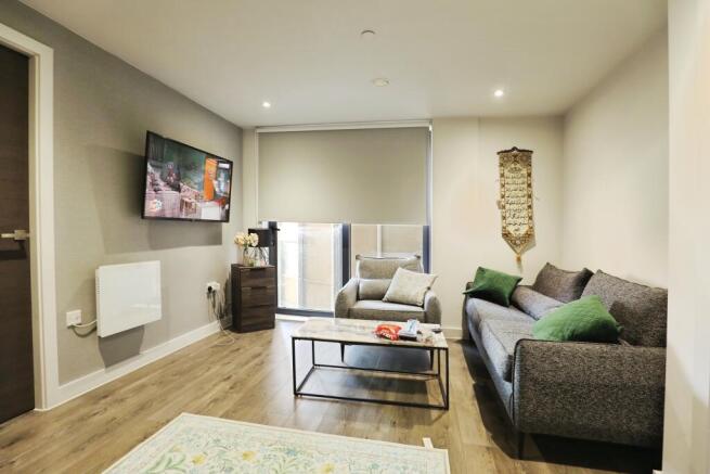 Lounge / Kitchen