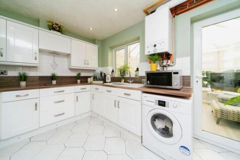 Kinmel Close, Liverpool, L4