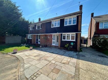 Paradise Close, Cheshunt