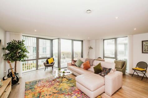 Brighton Road, Worthing, BN11