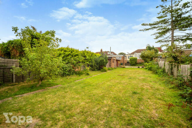 Garden and rear exterior