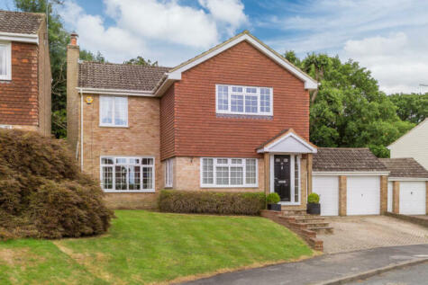 Fulmar Drive, East Grinstead, RH19