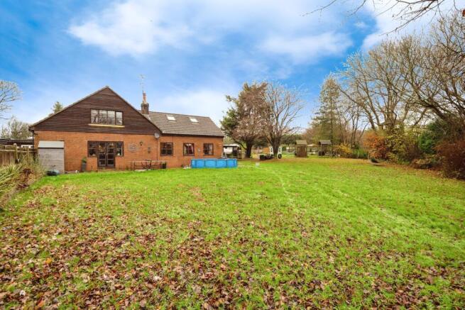 Alliumfarmlewesroadtn225re-53