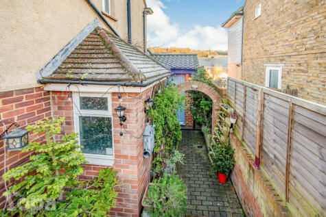 Stanley Crescent, Gravesend, DA12