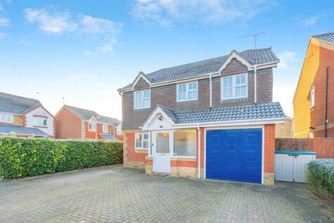 Corfe Way, Farnborough, GU14