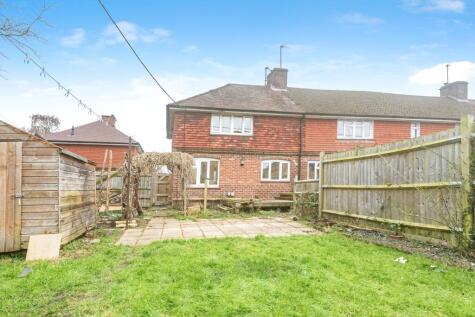 Skyllings , Newbury, RG14