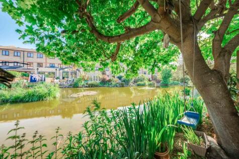 Storers Quay, London, E14