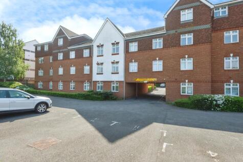 London Road, Ashford, TW15